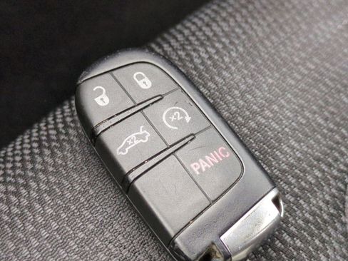 Used 2015 Chrysler 200 S w/ Navigation & Sound Group I image 40