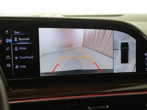 Certified 2024 Cadillac Escalade ESV Premium Luxury image 15