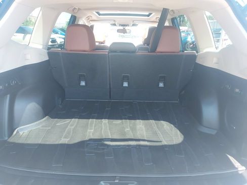 Certified 2022 Subaru Forester Touring AWD/4WD image 38