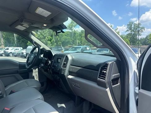 Used 2020 Ford F550 4x4 Regular Cab Super Duty image 11