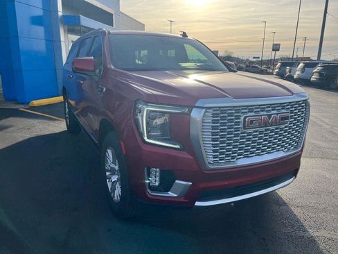 Used 2023 GMC Yukon XL Denali image 6