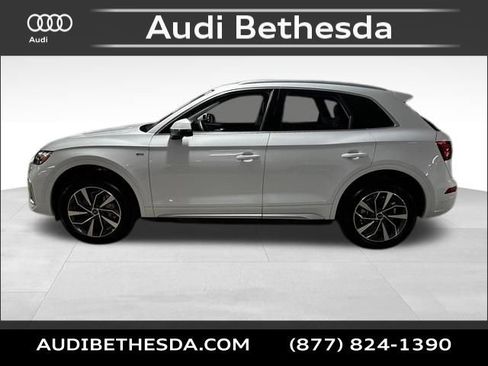 Certified 2025 Audi Q5 2.0T Premium image 4