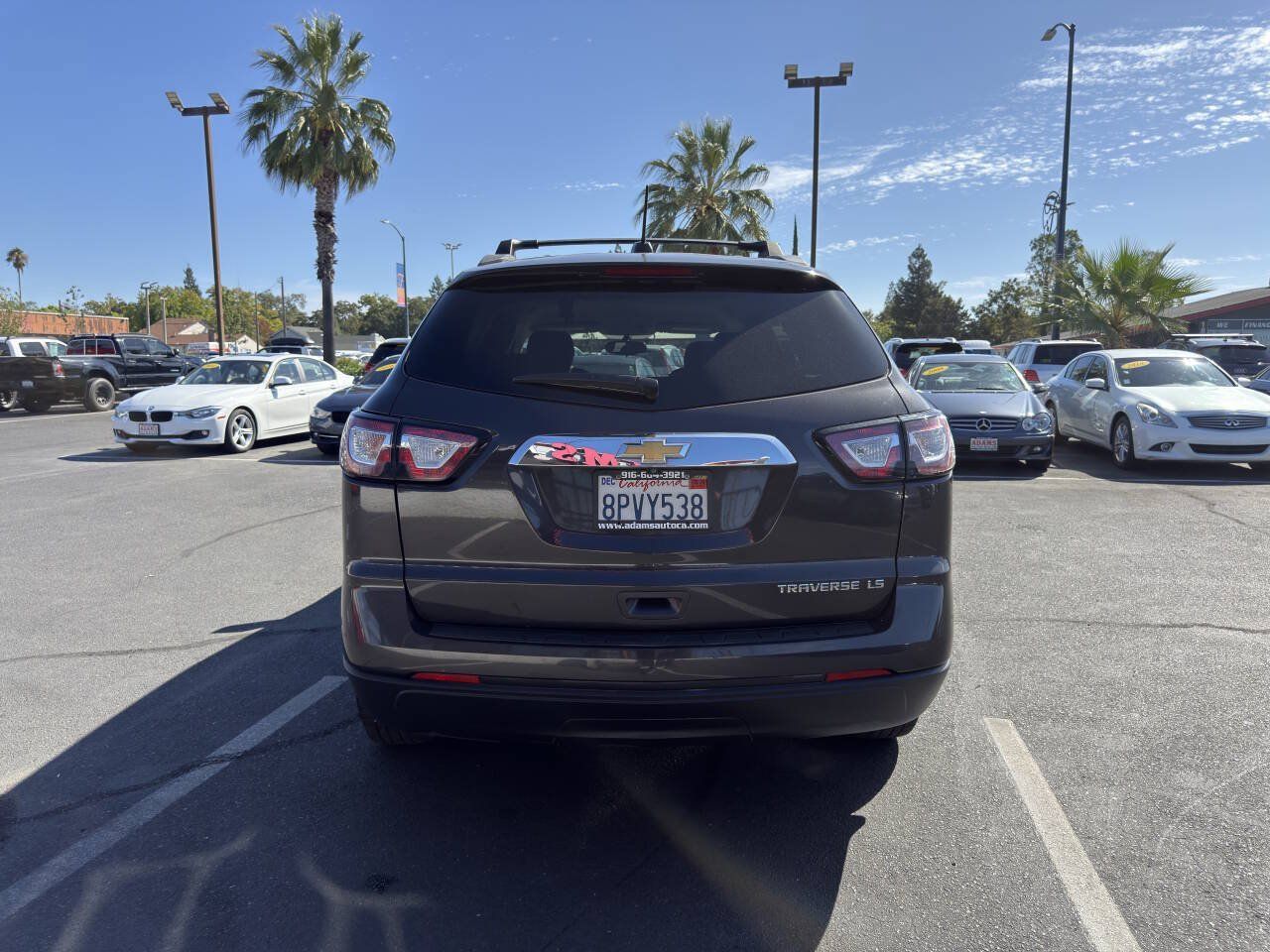 Used 2016 Chevrolet Traverse LS w/ LPO, 'HIT The Road' Package FWD image 4