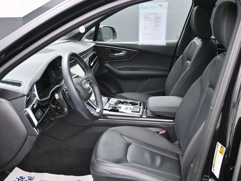 Used 2025 Audi Q7 2.0T Premium Plus w/ Premium Plus Package image 11