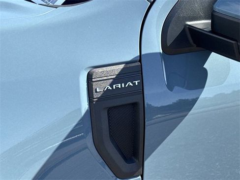 Used 2022 Ford Maverick Lariat w/ Lariat Luxury Package image 12