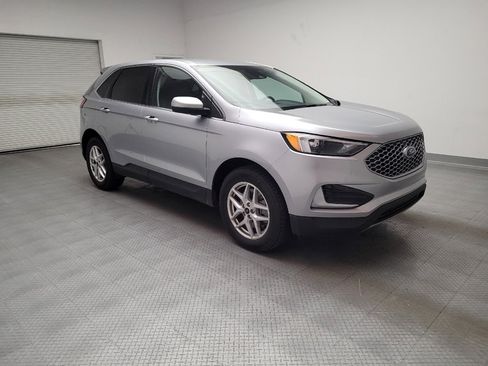 Used 2024 Ford Edge SEL image 11
