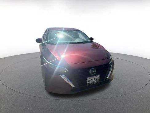 Used 2025 Nissan Sentra SV image 7