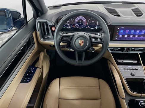 New 2026 Porsche Cayenne image 23