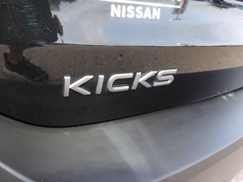 Used 2025 Nissan Kicks S AWD/4WD image 16
