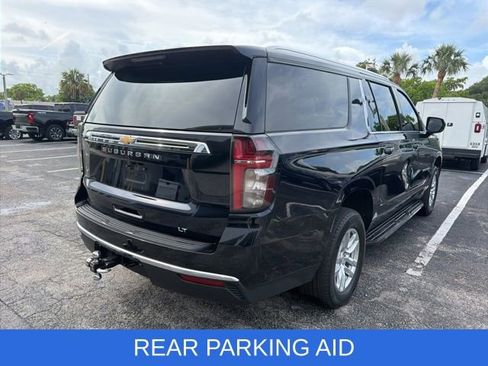 Used 2024 Chevrolet Suburban LT RWD image 7