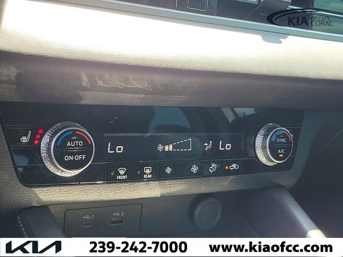 Used 2023 Mitsubishi Outlander SE Black Edition FWD image 21