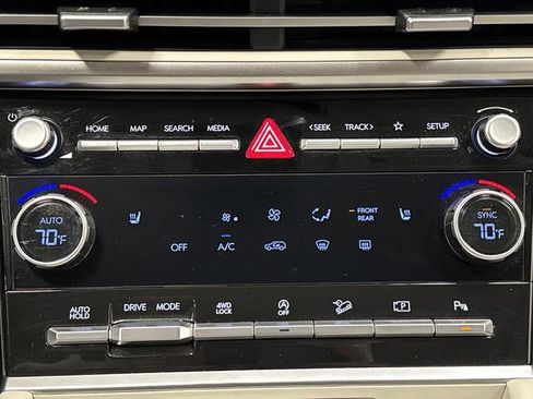 Used 2024 Hyundai Santa Fe SEL image 19