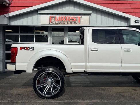 Used 2017 Ford F250 Platinum w/ Platinum Ultimate Package image 13