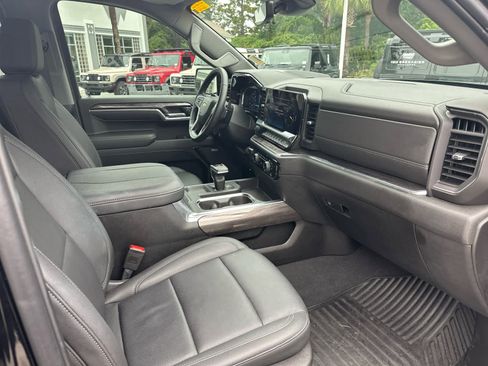 Used 2024 Chevrolet Silverado 1500 LTZ w/ LTZ Premium Package image 24