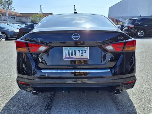 Used 2023 Nissan Altima 2.5 SV w/ SV Premium Package FWD image 22