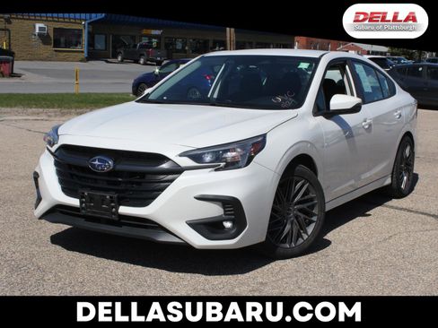 Used 2025 Subaru Legacy Premium AWD/4WD image 1