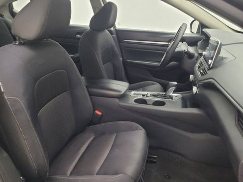 Used 2022 Nissan Altima 2.5 SV AWD/4WD image 21
