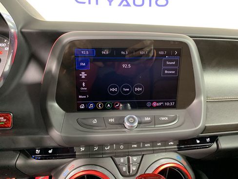 Used 2020 Chevrolet Camaro SS image 24