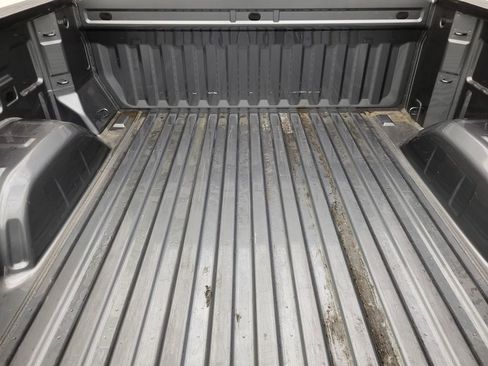 Certified 2021 GMC Sierra 1500 SLT image 29