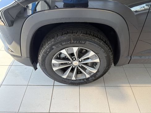 New 2026 Chevrolet Equinox LT w/ Convenience Package II image 8