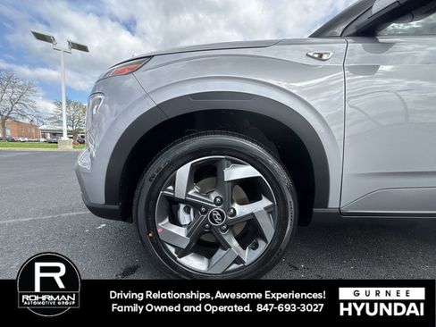 New 2026 Hyundai Venue SEL FWD image 11