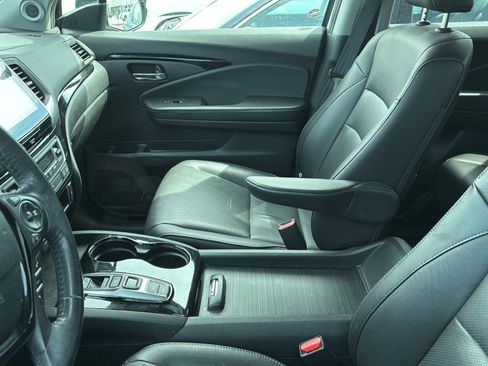 Certified 2020 Honda Ridgeline RTL-E image 2