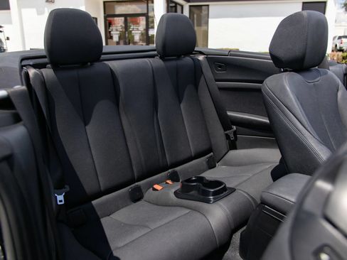 Used 2018 BMW 230i Convertible RWD image 22
