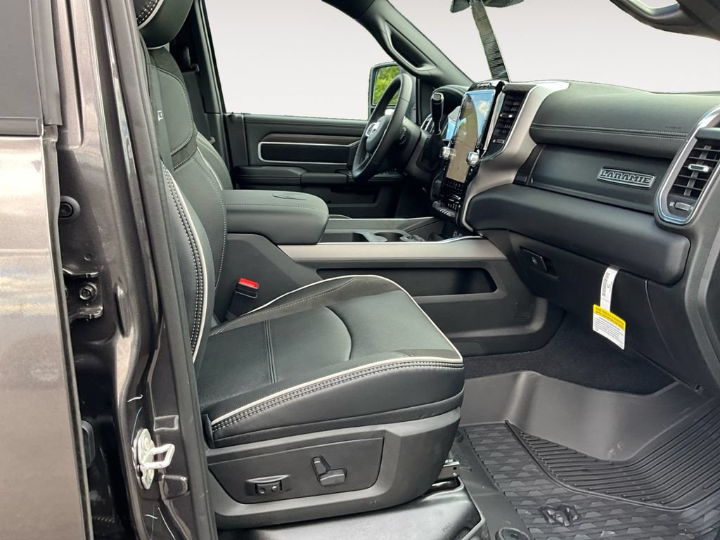 New 2026 RAM 3500 Laramie w/ Night Edition AWD/4WD image 10