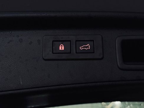 Used 2023 Subaru Forester Premium image 14