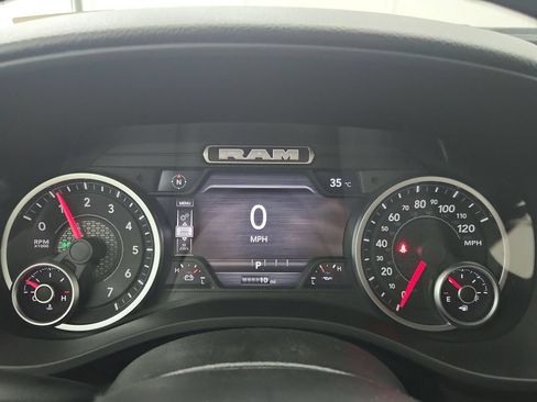 New 2026 RAM 1500 Express AWD/4WD image 6