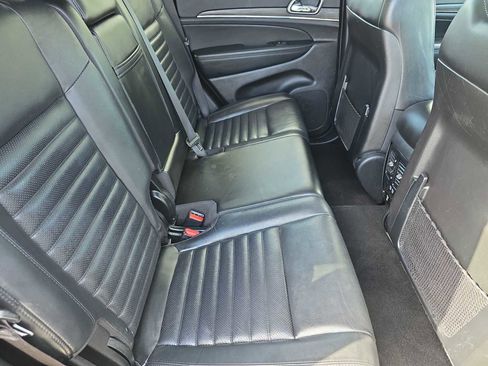 Used 2020 Jeep Grand Cherokee Limited X image 17