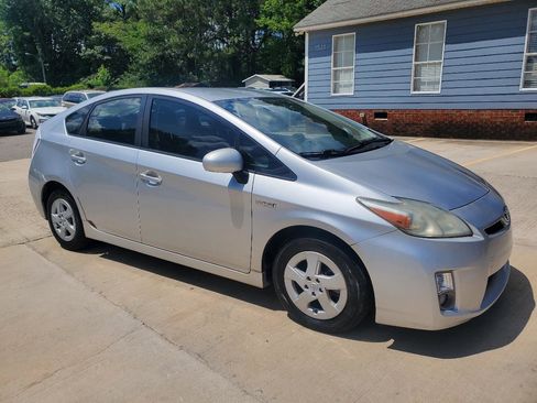 Used 2011 Toyota Prius Two FWD image 3