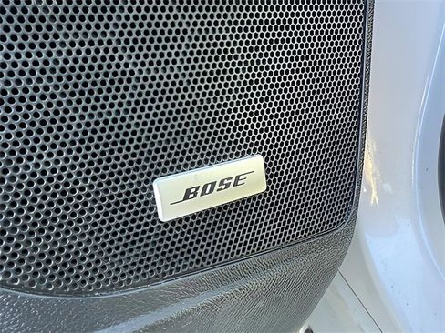 Used 2019 Chevrolet Impala Premier w/ Premier Confidence Package image 21