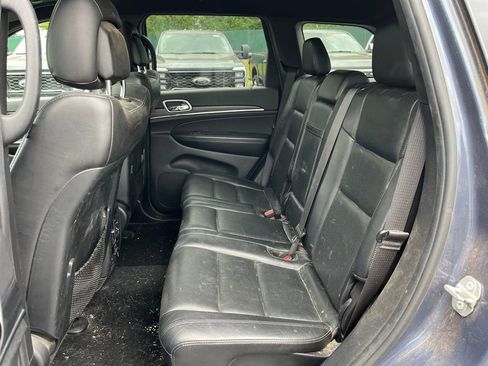 Used 2020 Jeep Grand Cherokee Limited w/ Luxury Group II image 11