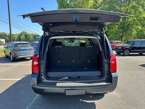 Used 2019 Chevrolet Tahoe LT w/ LT Signature Package AWD/4WD image 8