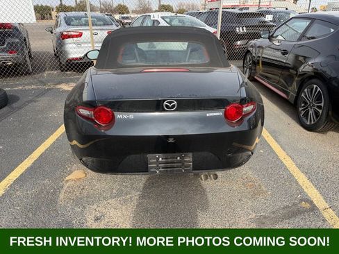 Used 2022 MAZDA MX-5 Miata Sport image 5