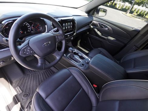 Used 2023 Chevrolet Traverse Premier w/ Redline Edition FWD image 21