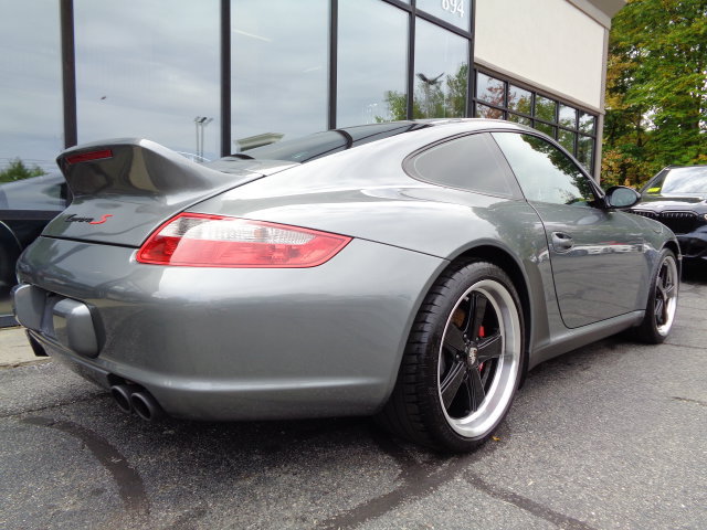 Used 2005 Porsche 911 Carrera S RWD image 5