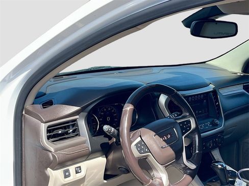 Used 2019 GMC Acadia Denali w/ Technology Package image 9