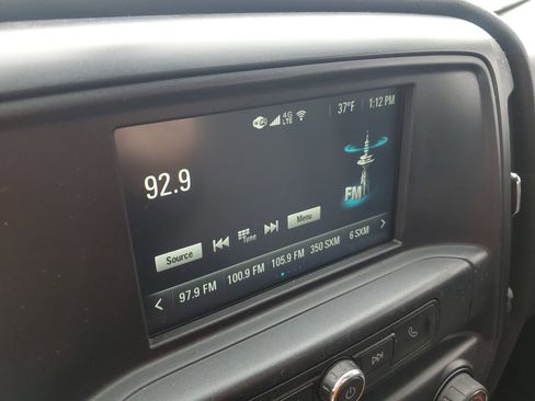 Used 2018 GMC Sierra 1500 Extended Cab Pickup image 21