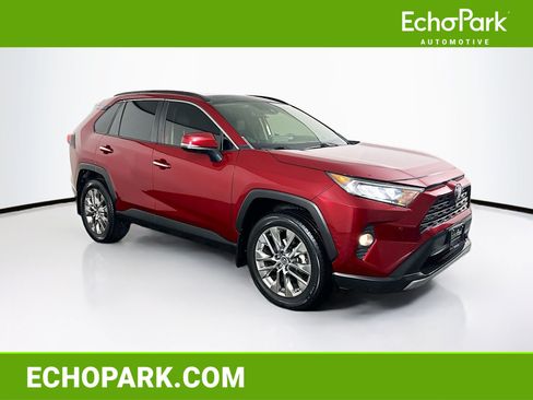 Used 2019 Toyota RAV4 Limited w/ Advanced Technology Package FWD image 1