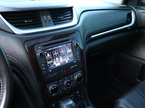 Used 2015 Chevrolet Traverse LT AWD/4WD image 17