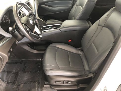 Used 2023 Buick Enclave Essence w/ Experience Buick Package AWD/4WD image 7