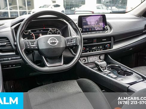 Used 2025 Nissan Rogue SV FWD image 26
