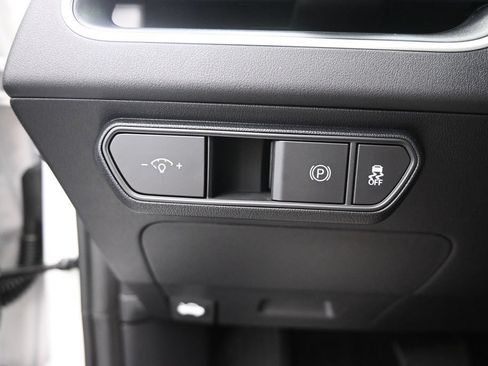 New 2026 Kia K4 FWD image 32