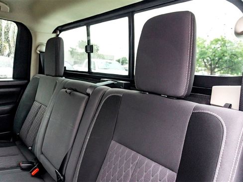 Used 2023 Nissan Titan SV image 26