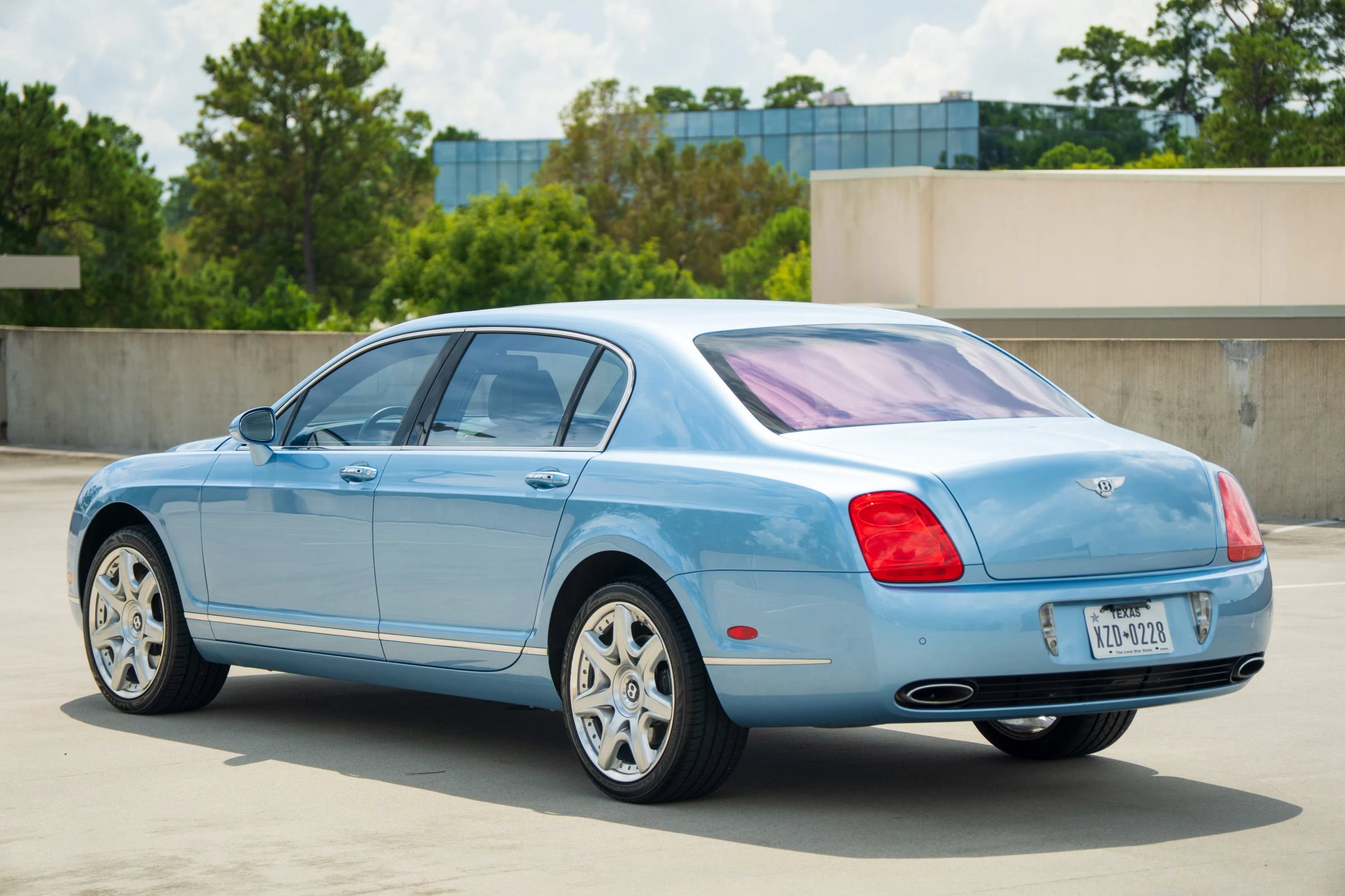 Used 2006 Bentley Flying Spur Flying Spur AWD/4WD image 9
