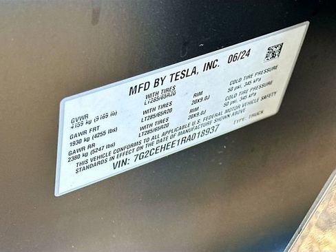 Used 2024 Tesla Cybertruck Cyberbeast AWD/4WD image 29