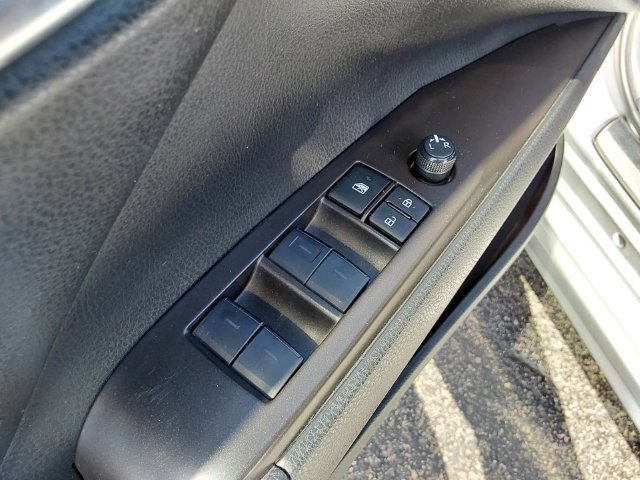 Used 2024 Toyota Camry SE FWD image 13