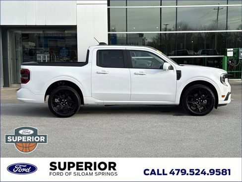 Used 2025 Ford Maverick Lobo image 2
